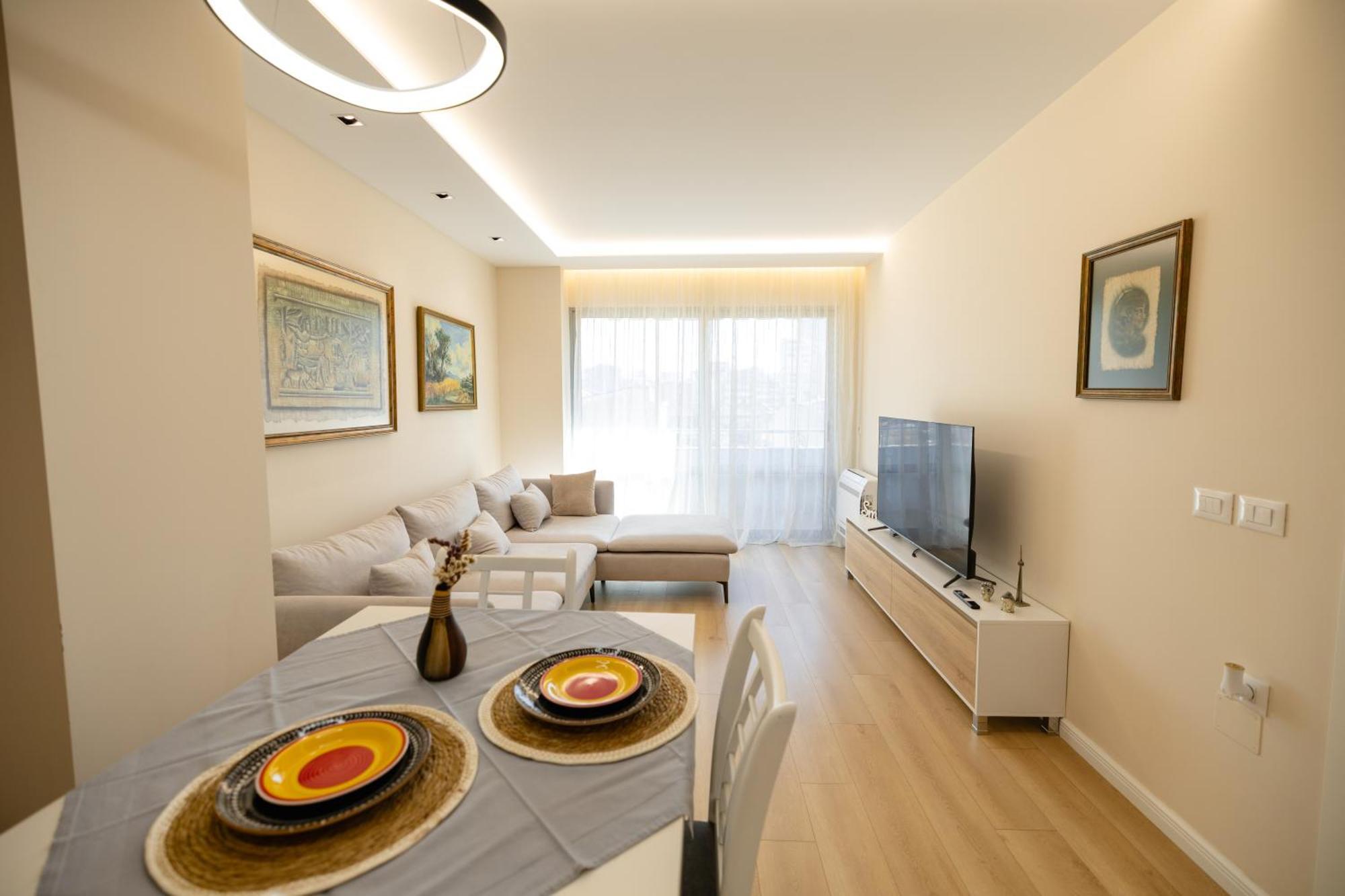 Luxury Center Observatori Apartment Tirana Exterior photo